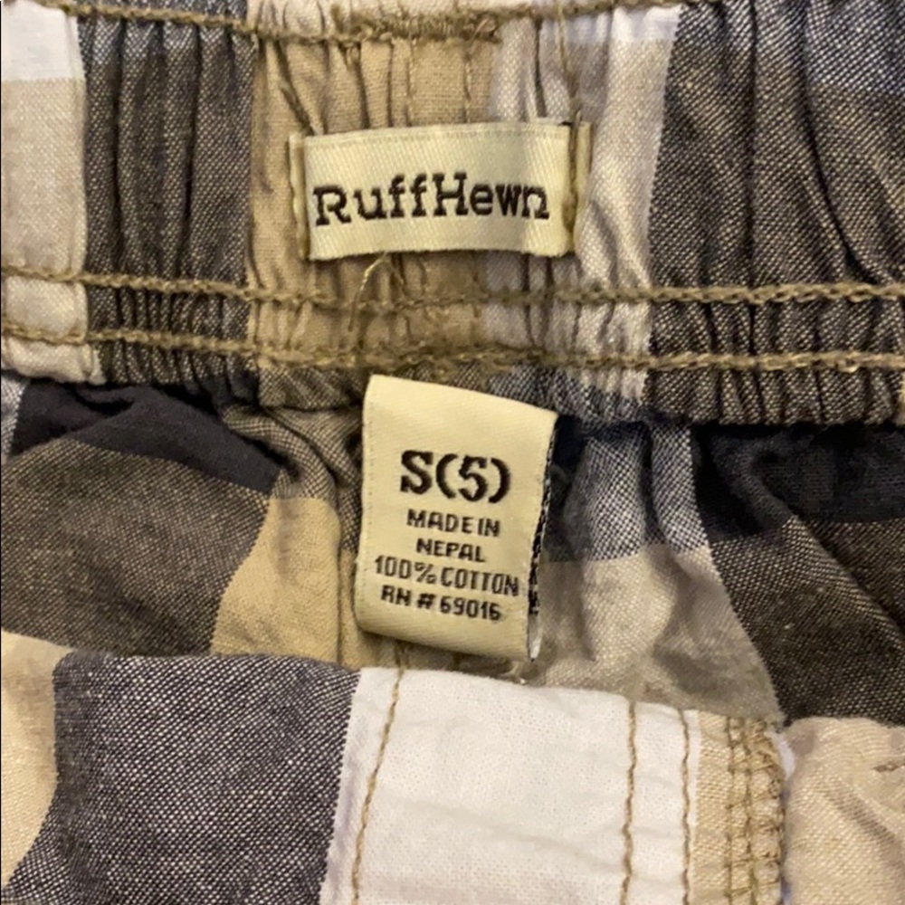 Boys Ruff Hewn shorts - Picture 2 of 5